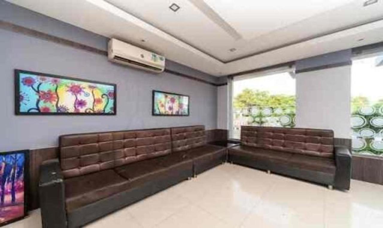 Fabhotel Smack Residency Madras Buitenkant foto